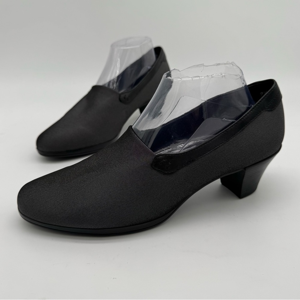 Munro American Nora Gray Stretch Fabric Pump Heel Size 9.5 M